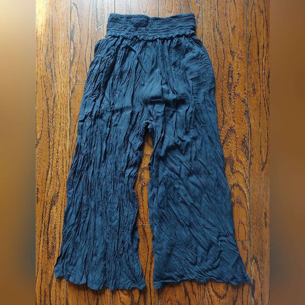 Aritzia XXS Crop Pants - Wilfred